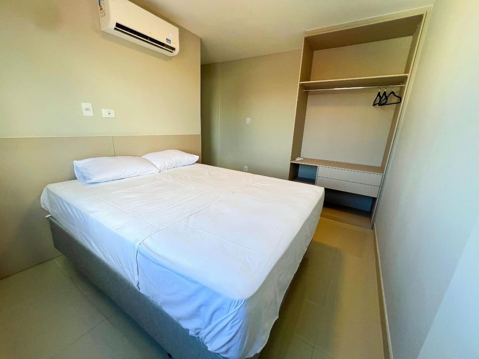 Bed, Photo of the whole room, Bedroom, air conditioner