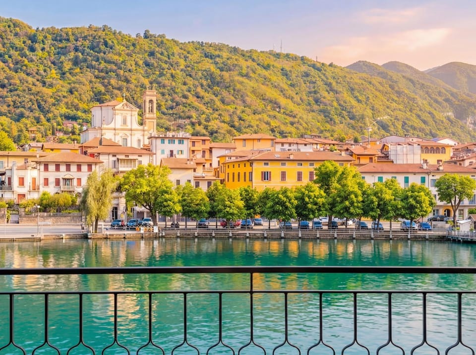 Property building, Natural landscape, City view, Lake view, Location