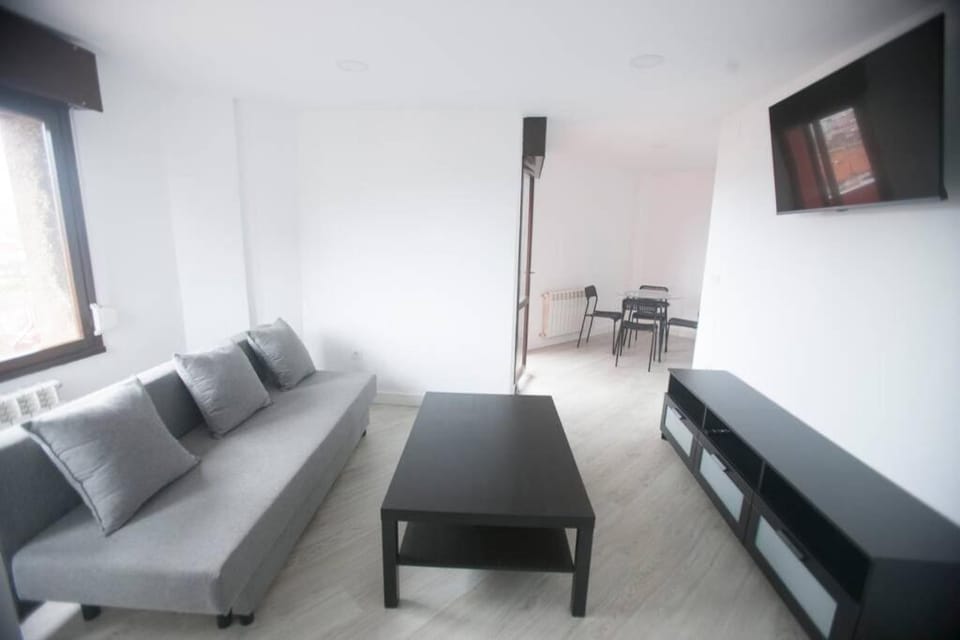 Gijón. Playa del Arbeyal. Altura. A estrenar. Apartment in Gijón