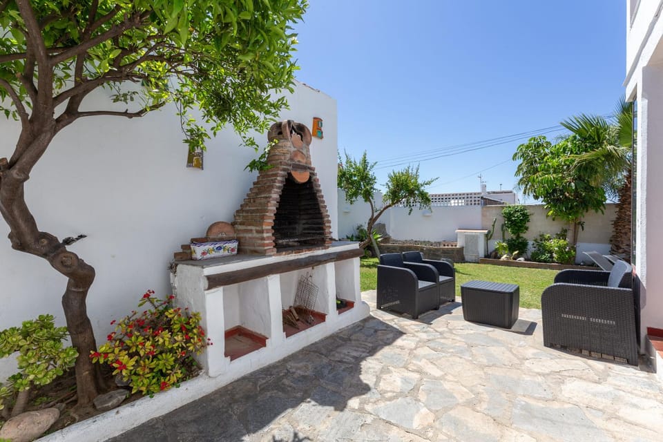 Day, Garden, Garden, Balcony/Terrace, Living room, Garden view