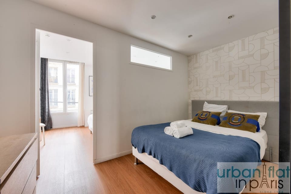 04 Best Flat Montorgeuil 3 Apartment in Paris
