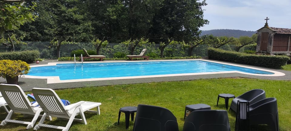 Swimming pool, Swimming pool