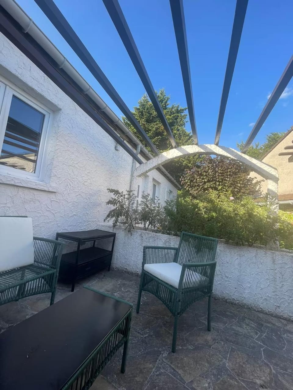 Patio, Garden, Dining area, Garden view