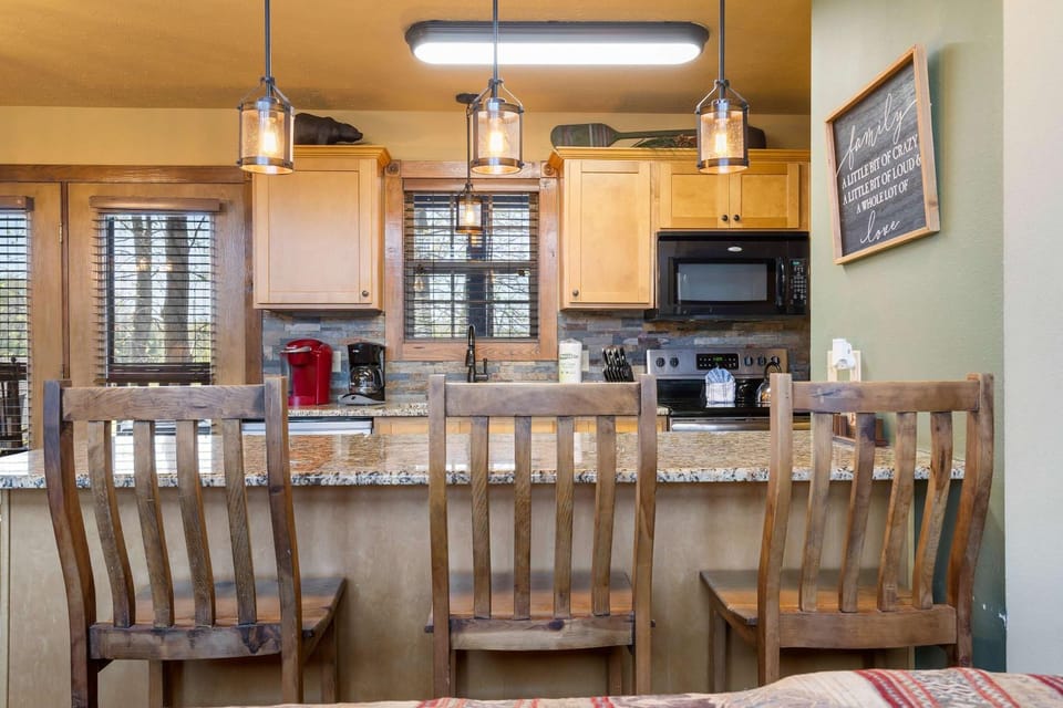 Fox Hollow Family Lodge House in Table Rock Lake