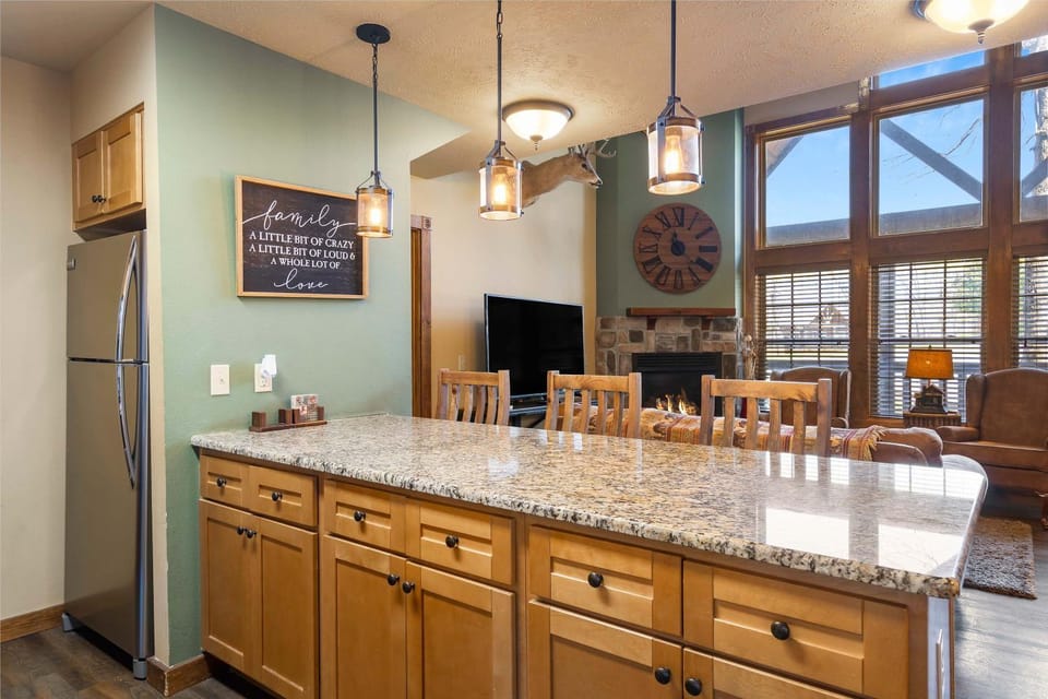 Fox Hollow Family Lodge House in Table Rock Lake