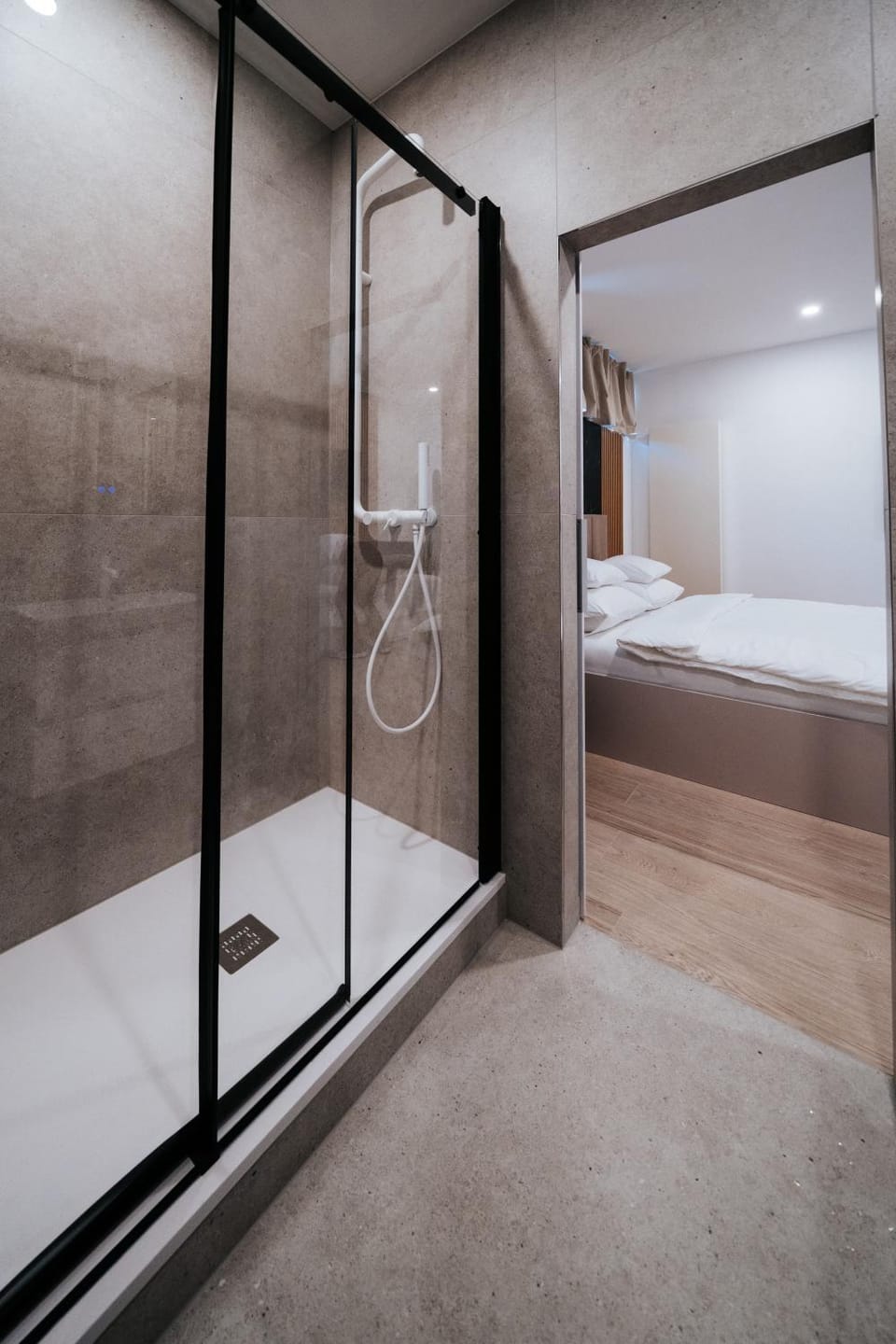 Bathroom, Photo of the whole room