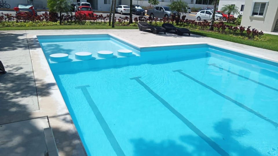 Pool view, Swimming pool