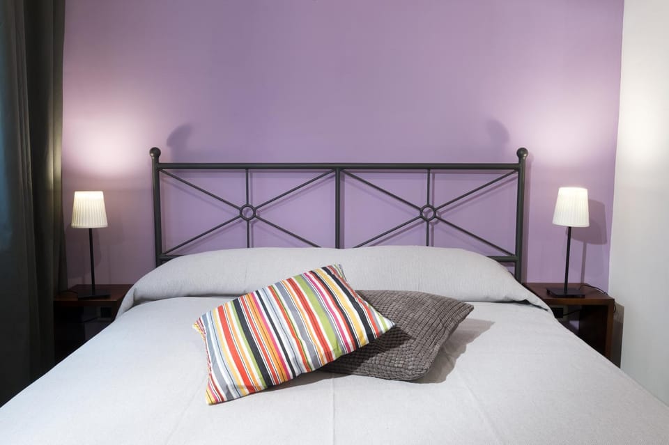 Bed, Other, Other, Photo of the whole room, Decorative detail, Decorative detail, Bedroom, On site