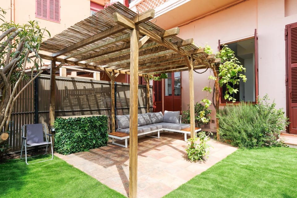 Le RETRO RARE-Superbe appt Suquet, jardin,6p,200m Croisette Apartment in Cannes