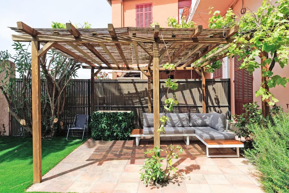 Le RETRO RARE-Superbe appt Suquet, jardin,6p,200m Croisette Apartment in Cannes