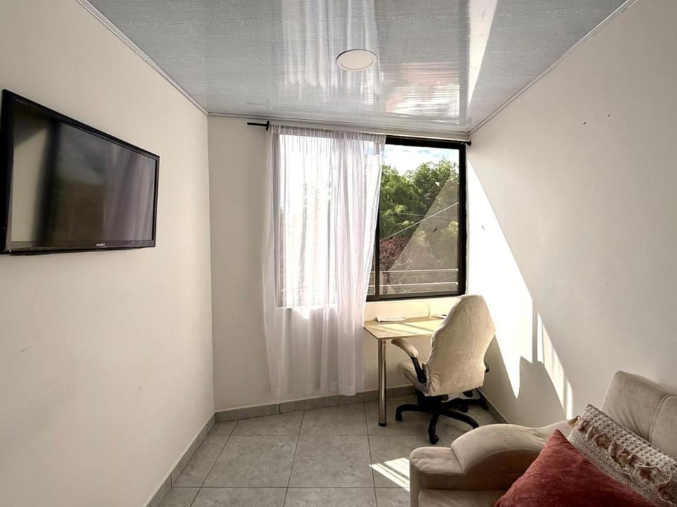 Communal lounge/ TV room, TV and multimedia