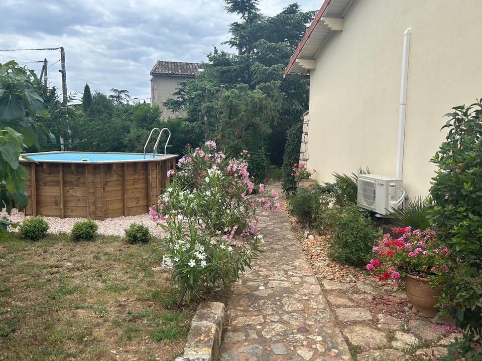 Garden, Swimming pool