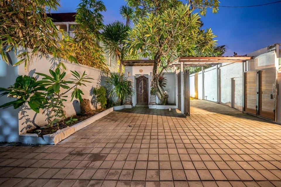 Villa 5 Bedroom private pool beach side Sanur Villa in Denpasar