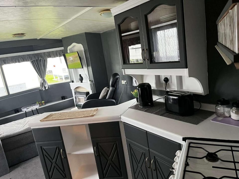 Cozy Caravan Free WiFi Pet friendly House in Skegness