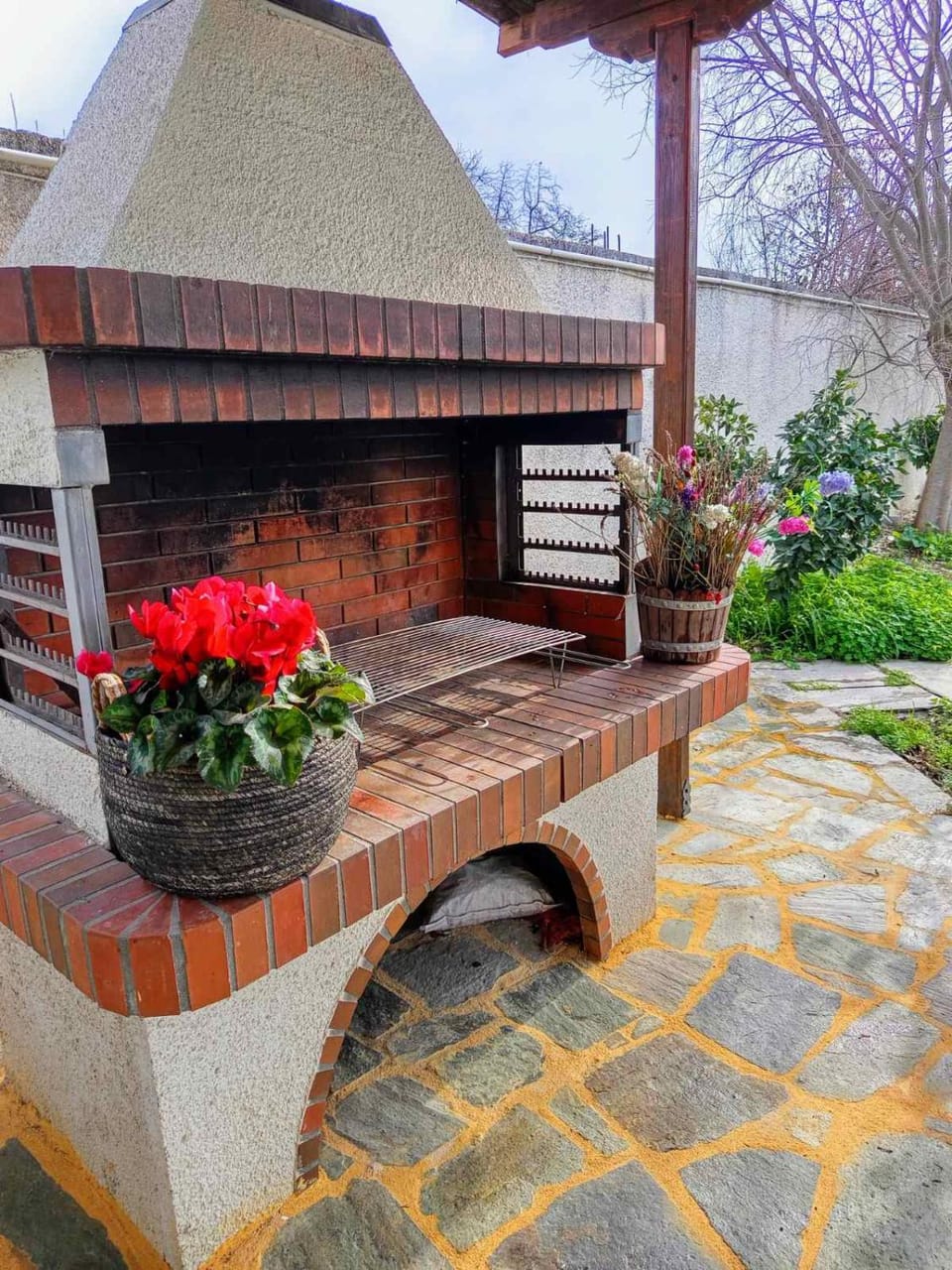 Aggelos Gardenhouse of Volos House in Magnesia Prefecture, Greece