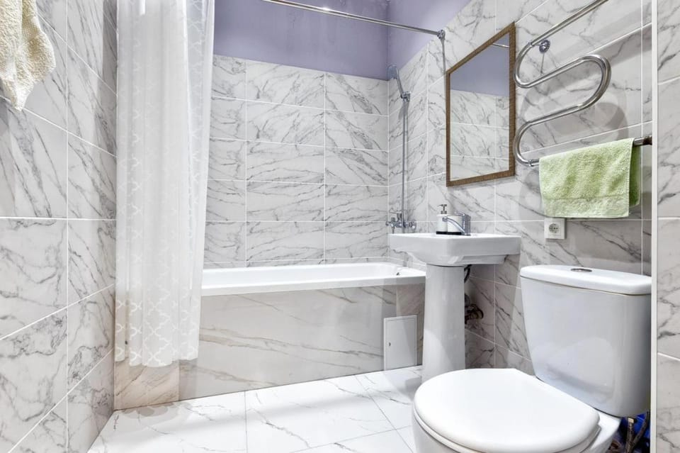 Прекрасные апартаменты возле Mega Silk Way Apartment in Kazakhstan