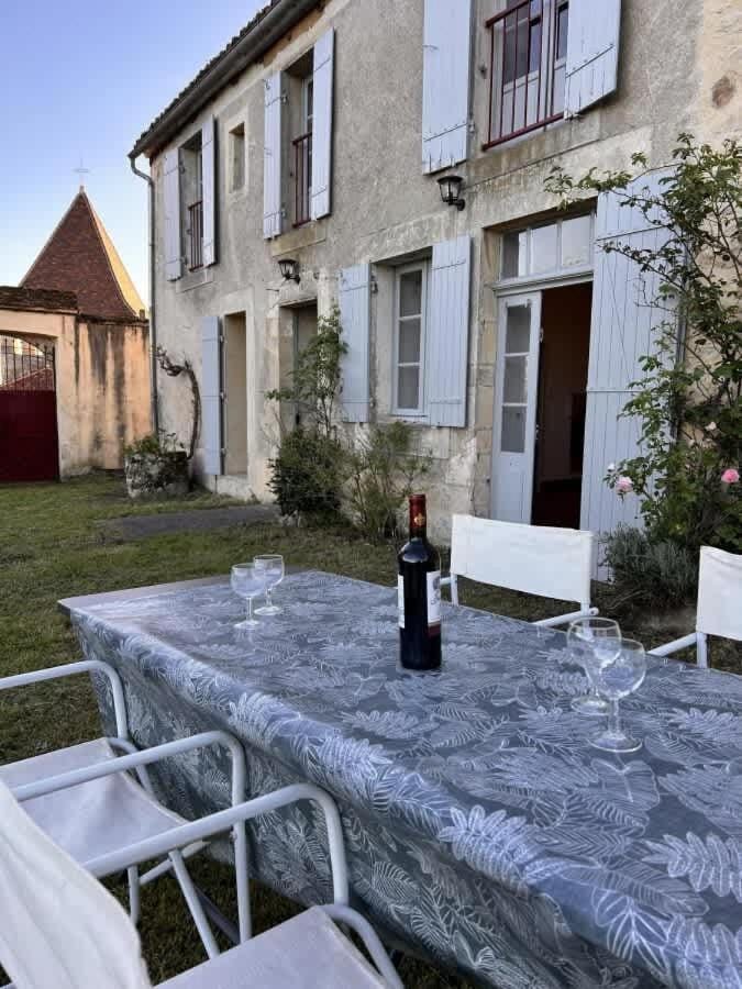 Village house with garden and lovely view House in Occitanie