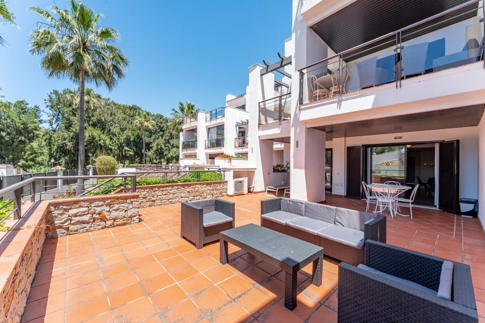 Patio, Day, Garden, Garden, Solarium, View (from property/room), Balcony/Terrace, Balcony/Terrace, Dining area