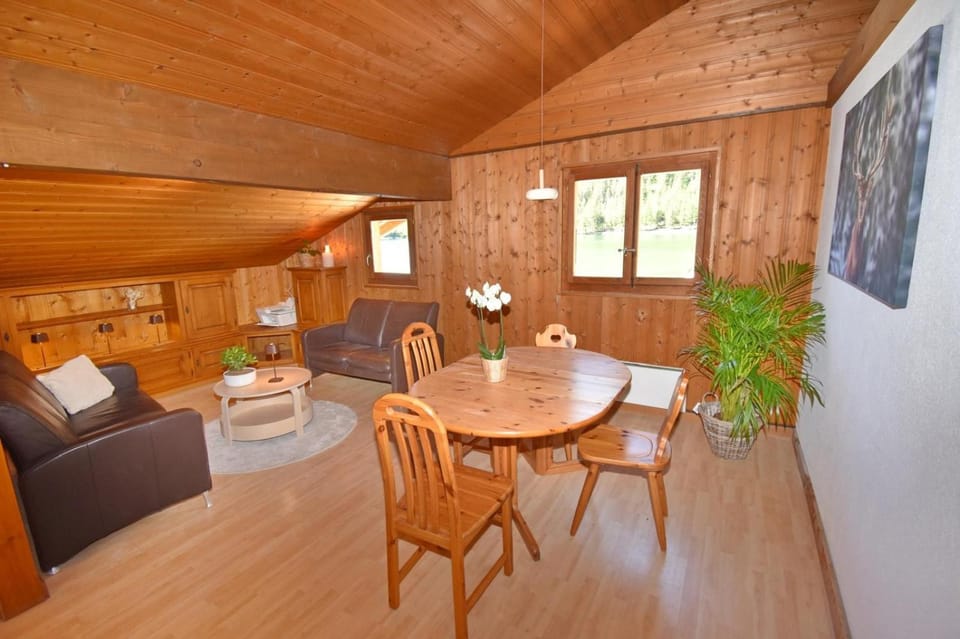 Le Cabanon- Champex Lac Bed and Breakfast in Canton of Valais