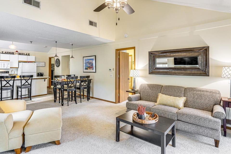 Main Channel Condo for Shootout Weekend Views House in Lake of the Ozarks
