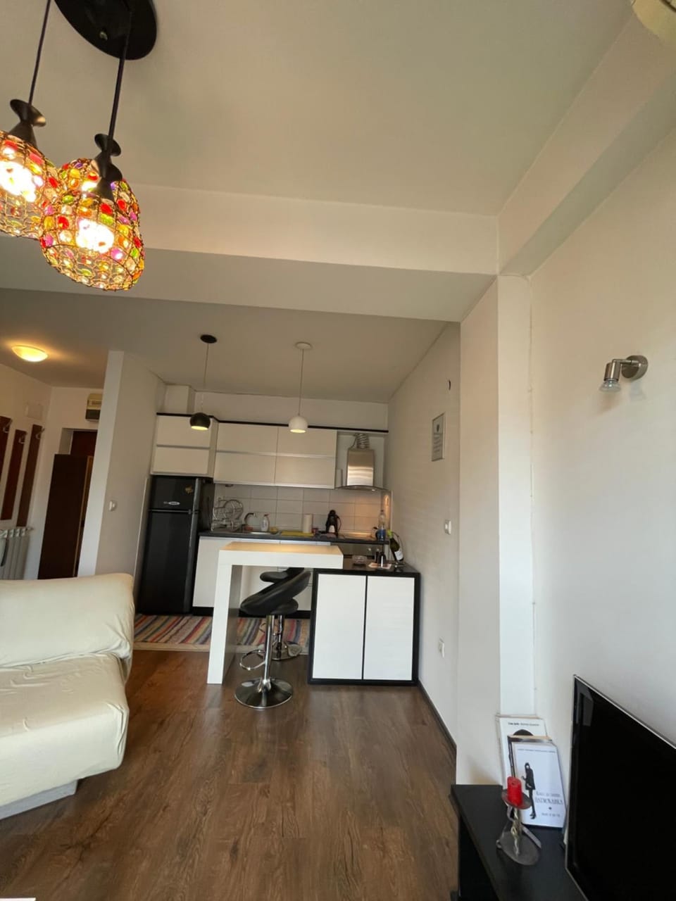 Kitchen or kitchenette, oven, stove