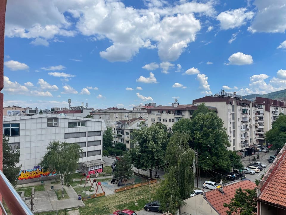 Day, Neighbourhood, Street view, Location
