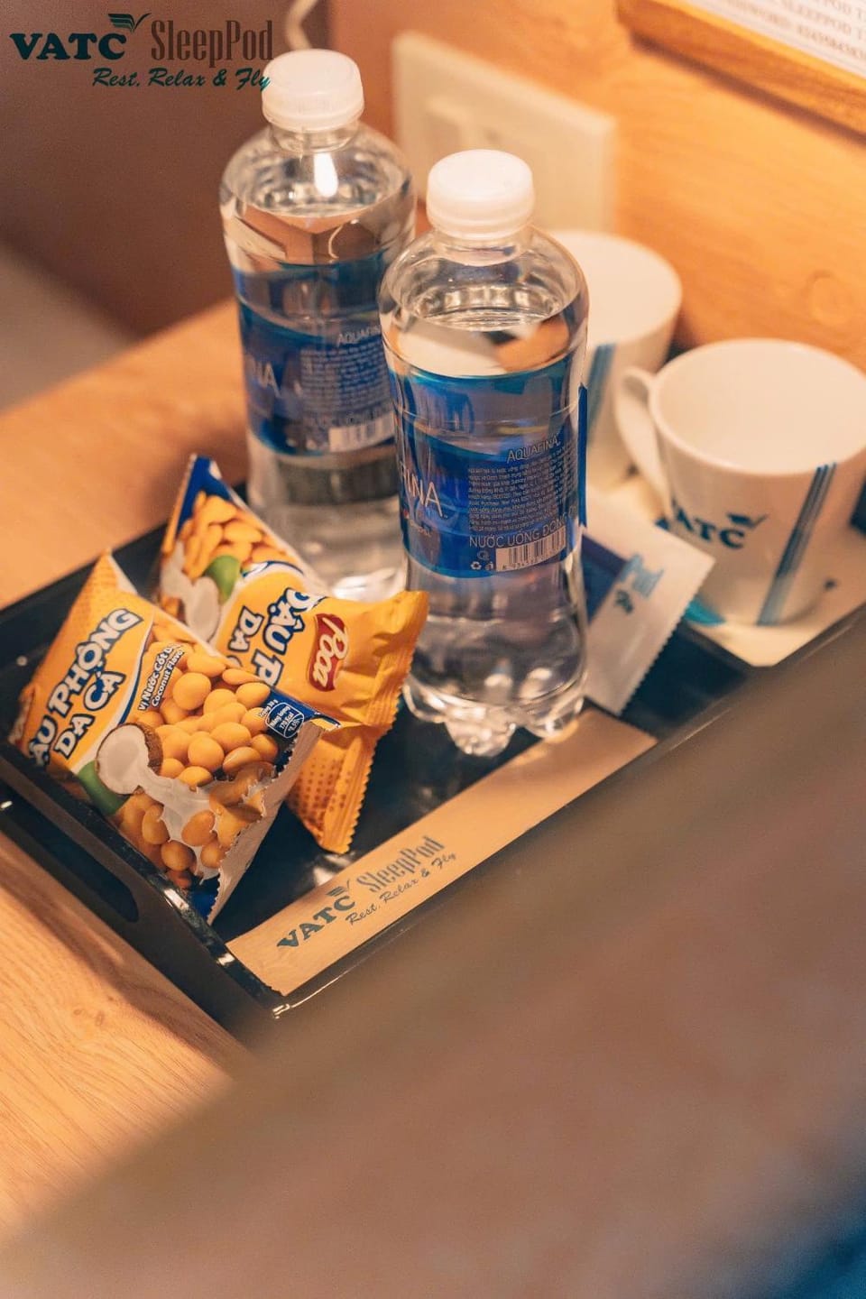 Food close-up, Food and drinks, Bedroom, Food, Drinks, minibar, room service