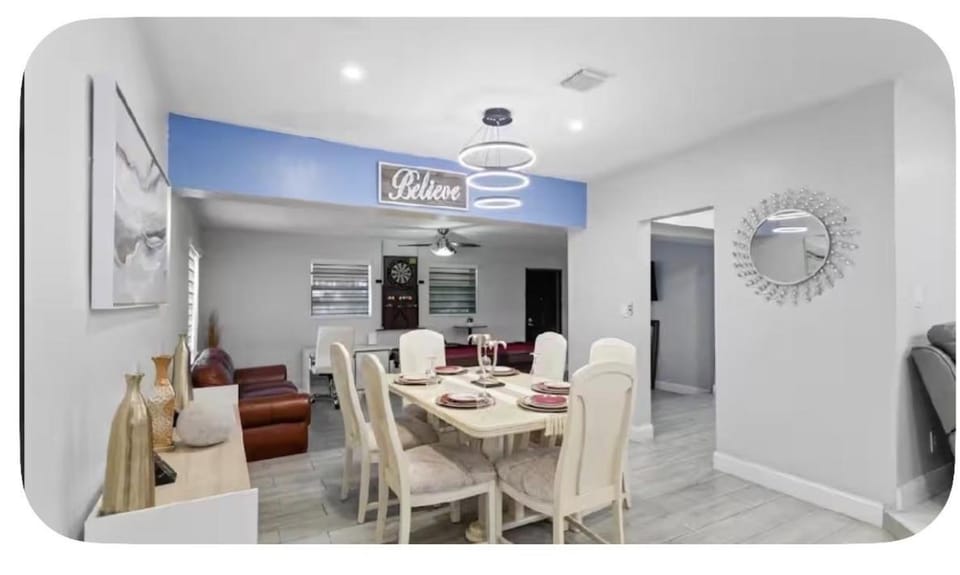 Spacious Home With Pool Table Near Stadium House in Miami Gardens