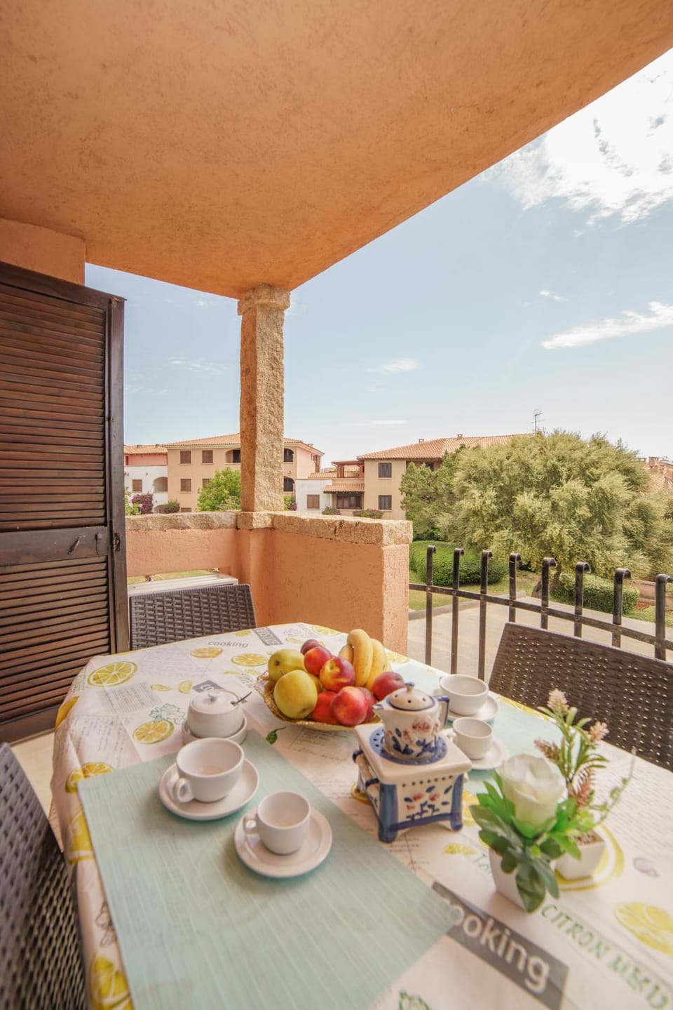 Day, Summer, Balcony/Terrace, Balcony/Terrace, Food and drinks, Garden view, Garden view, Breakfast, Drinks, Inner courtyard view