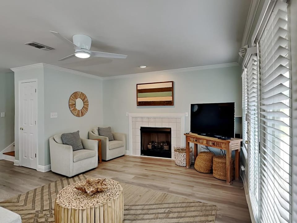 Serenity Cottage House in Miramar Beach