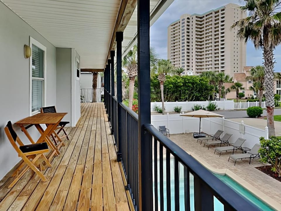 Balcony/Terrace, Seating area, Pool view, Swimming pool