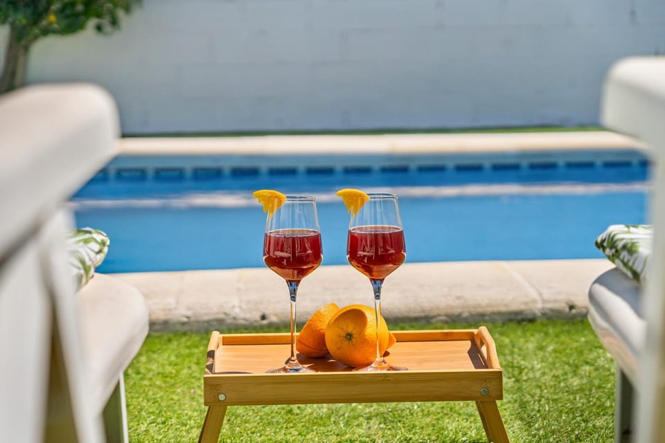Pool view, Swimming pool