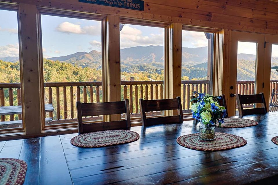 Majestic Peaks by Venture Smoky Mountains House in Gatlinburg