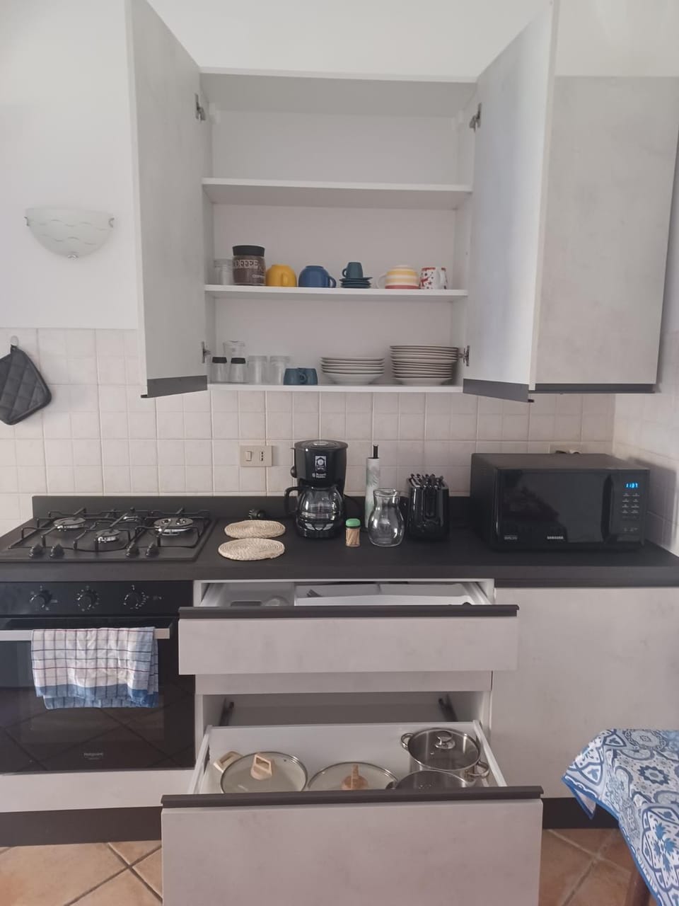 Coffee/tea facilities, Kitchen or kitchenette, toaster