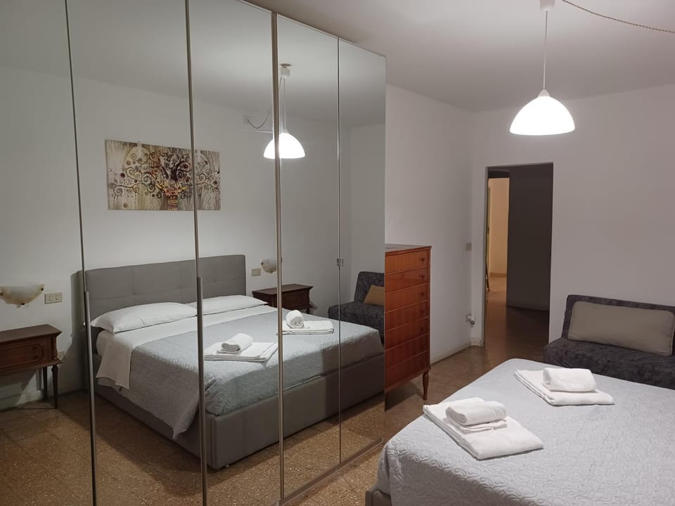 Bed, Photo of the whole room, Bedroom, towels, wardrobe