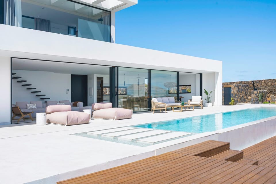 Villa White Lava by Aura Collection Villa in Lajares