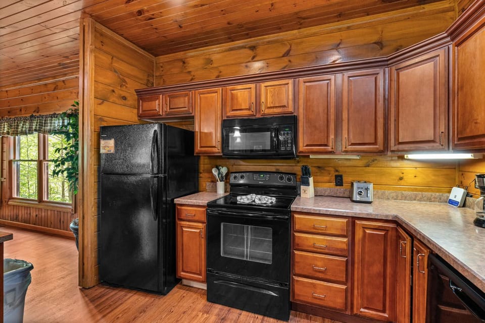 Parkside by Venture Smoky Mountains House in Sevier County