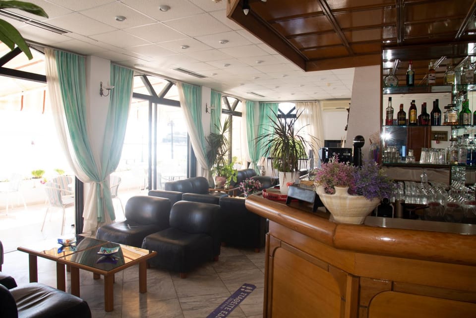 Lounge or bar