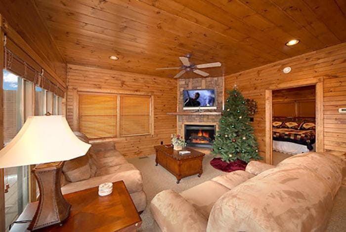 Pinnacle View by Venture Smoky Mountains House in Gatlinburg
