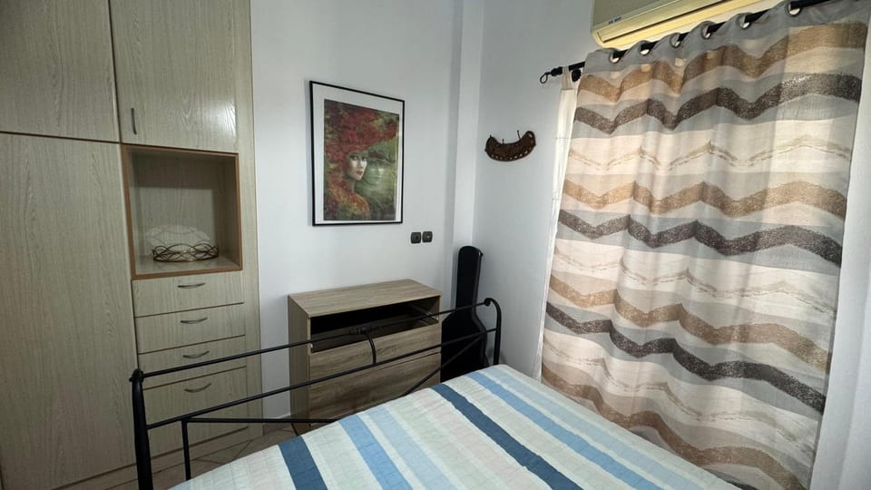 Bed, Photo of the whole room, Bedroom, wardrobe