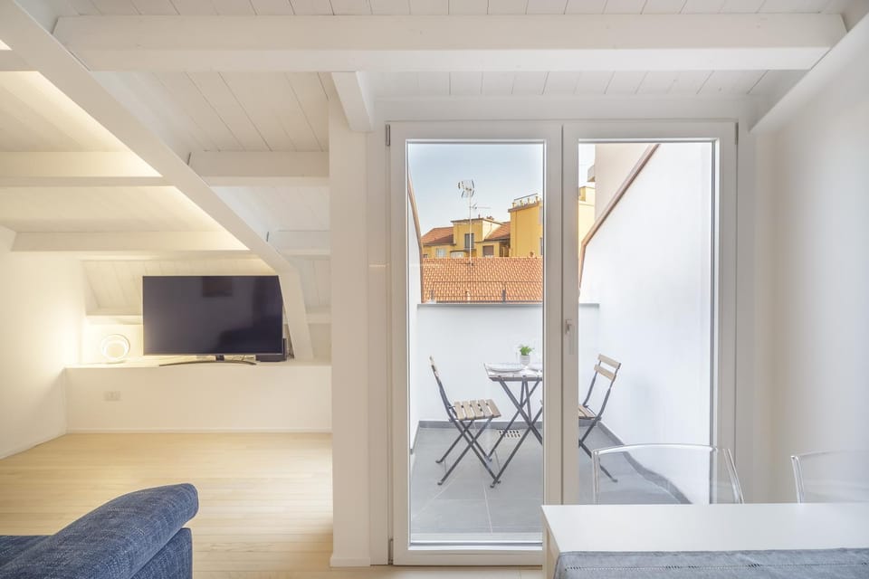 Balcony/Terrace, Living room, Dining area, Evening entertainment
