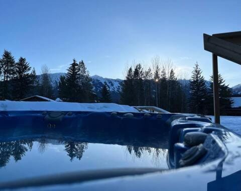 Natural landscape, Hot Tub
