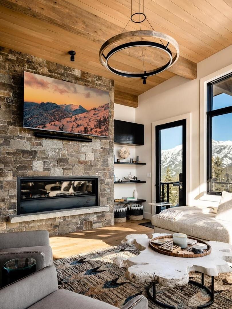 7 Deep Forest House in Big Sky