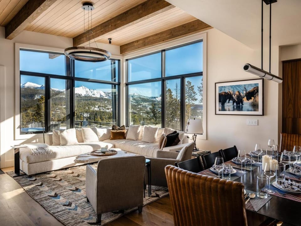 7 Deep Forest House in Big Sky