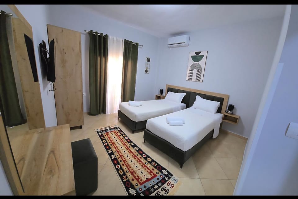 TV and multimedia, Photo of the whole room