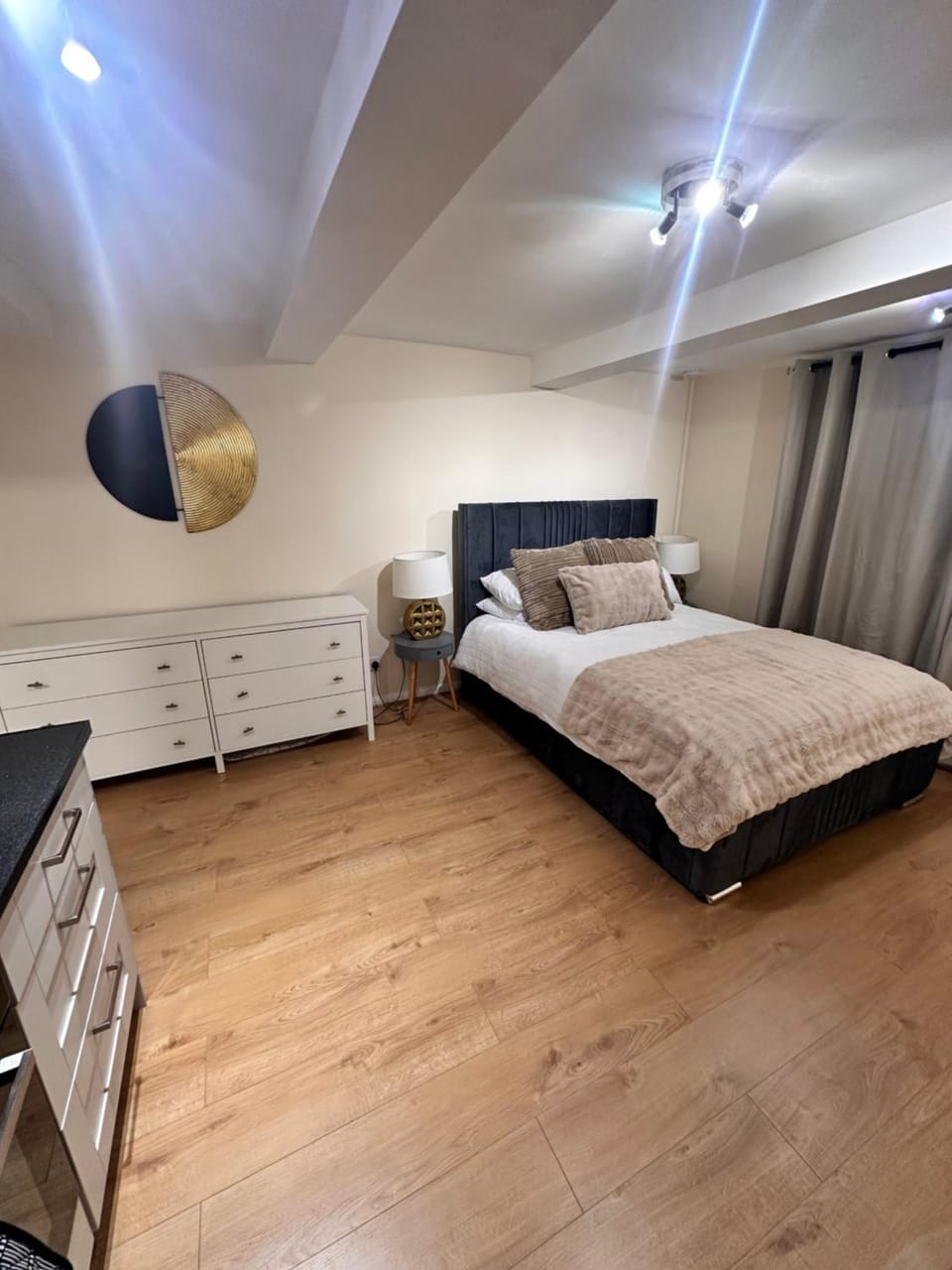 Hope House King Studio Maidstone Apartment in Maidstone