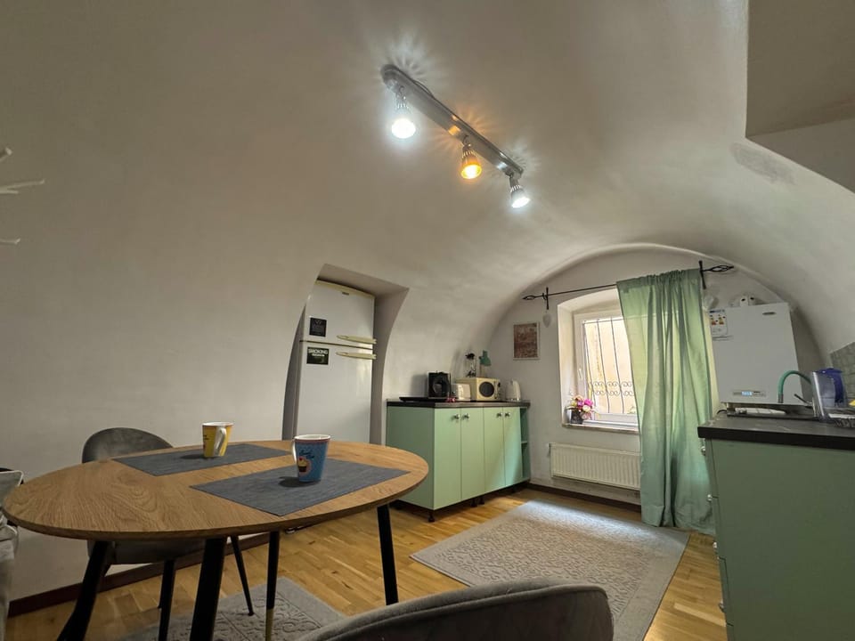 Hidden Hollow - Ultra Central Apartment in Brasov
