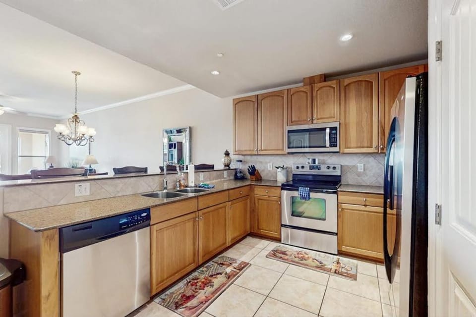 Kitchen or kitchenette, kitchen