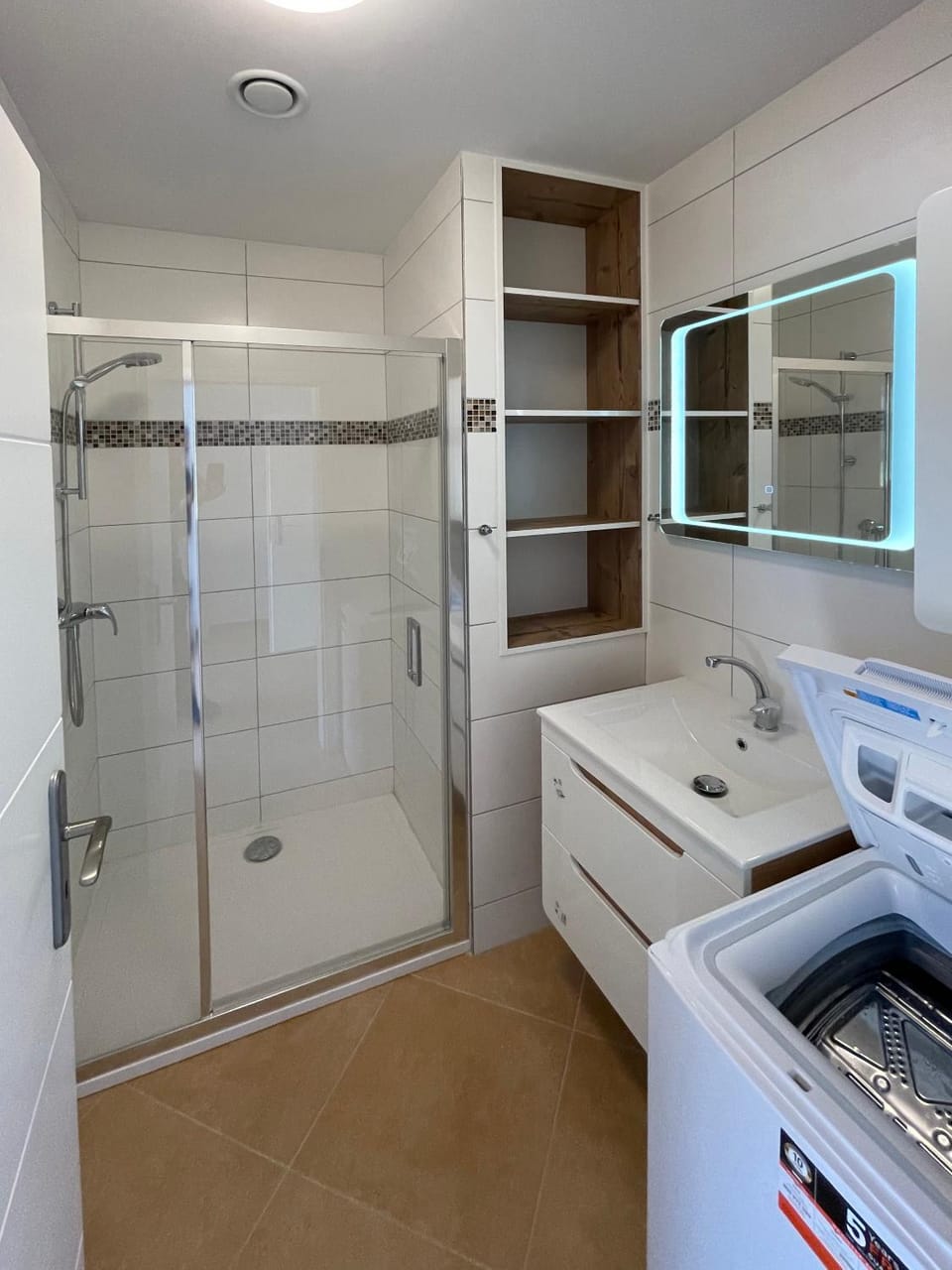 Shower, Bathroom