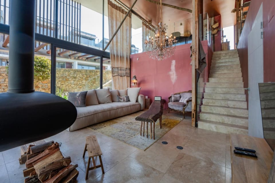 Living room, fireplace
